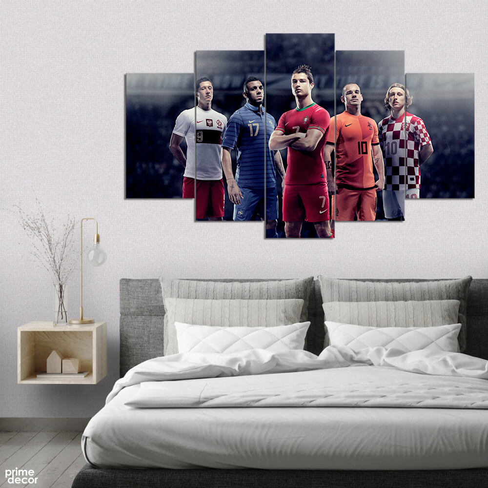 Cristiano Ronaldo With Nike Squad Fifa (5 Panel) Football Sports Wall Art - Prime Décor