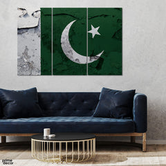 Pakistani Flag Painted on Wall (3 Panel) Flag Wall Art - Prime Décor
