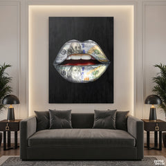 US Dollar Lips